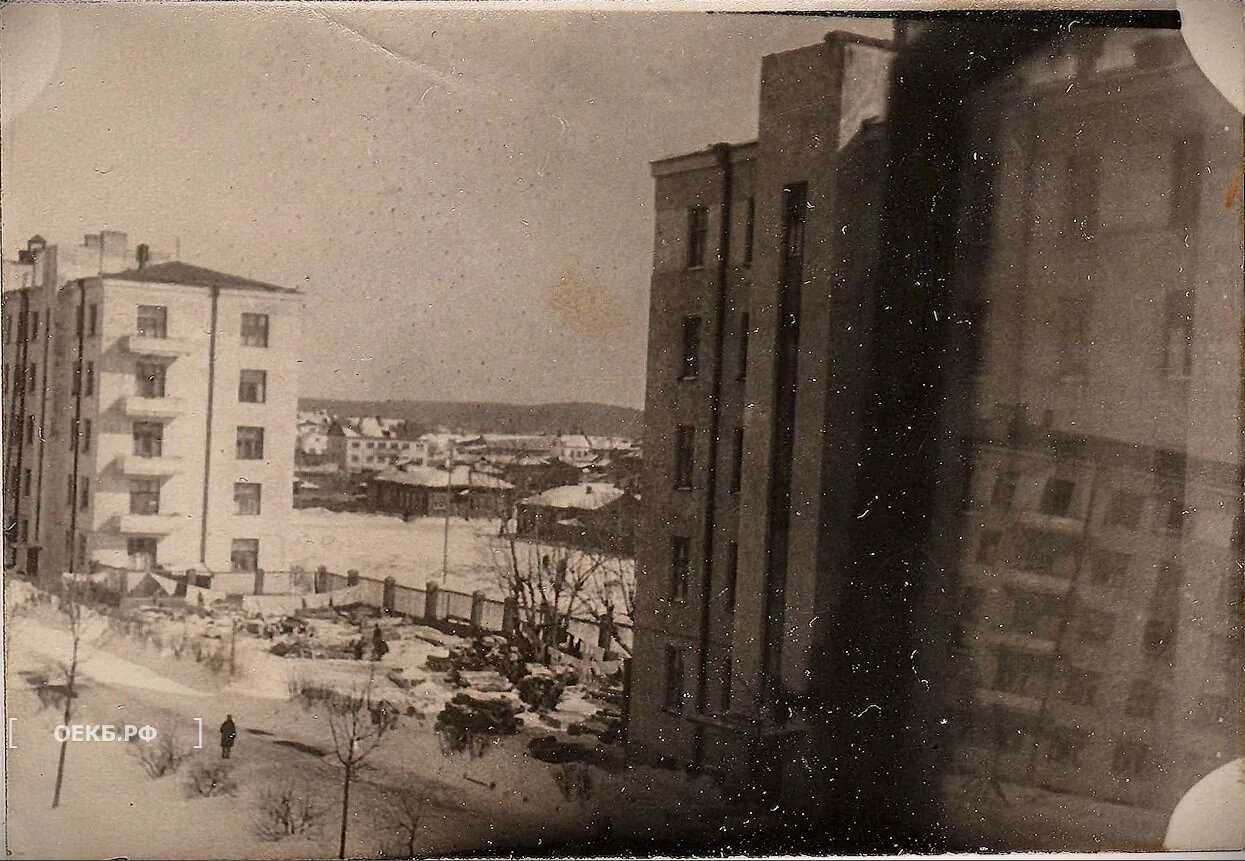 1932 - Ленинский - Свердловск. Двор городка милиции - ОЕКБ.РФ