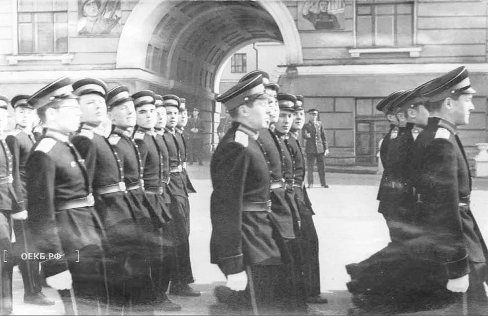1960 - Владислав Занкович - Свердловск. На территории суворовского училища - ОЕКБ.РФ