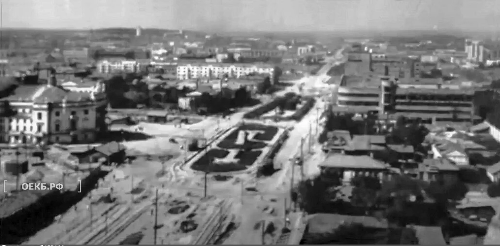 1932 - Октябрьский - Свердловск. Панорама проспекта Ленина - ОЕКБ.РФ
