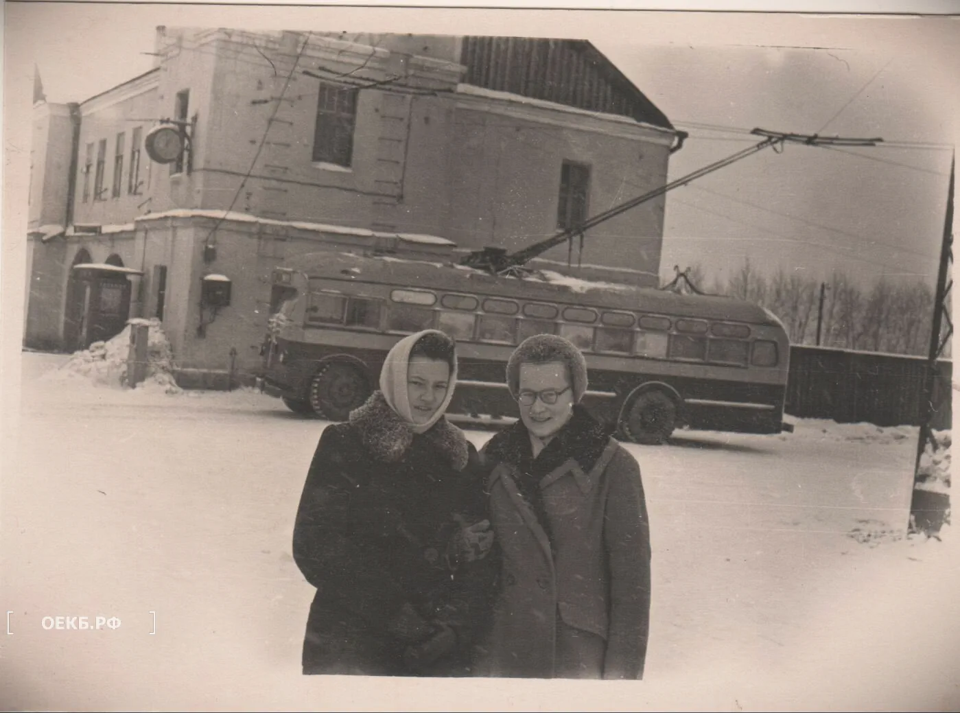 1955 - Ленинский - Свердловск. Перекрёсток улиц Белинского и Фрунзе - ОЕКБ.РФ