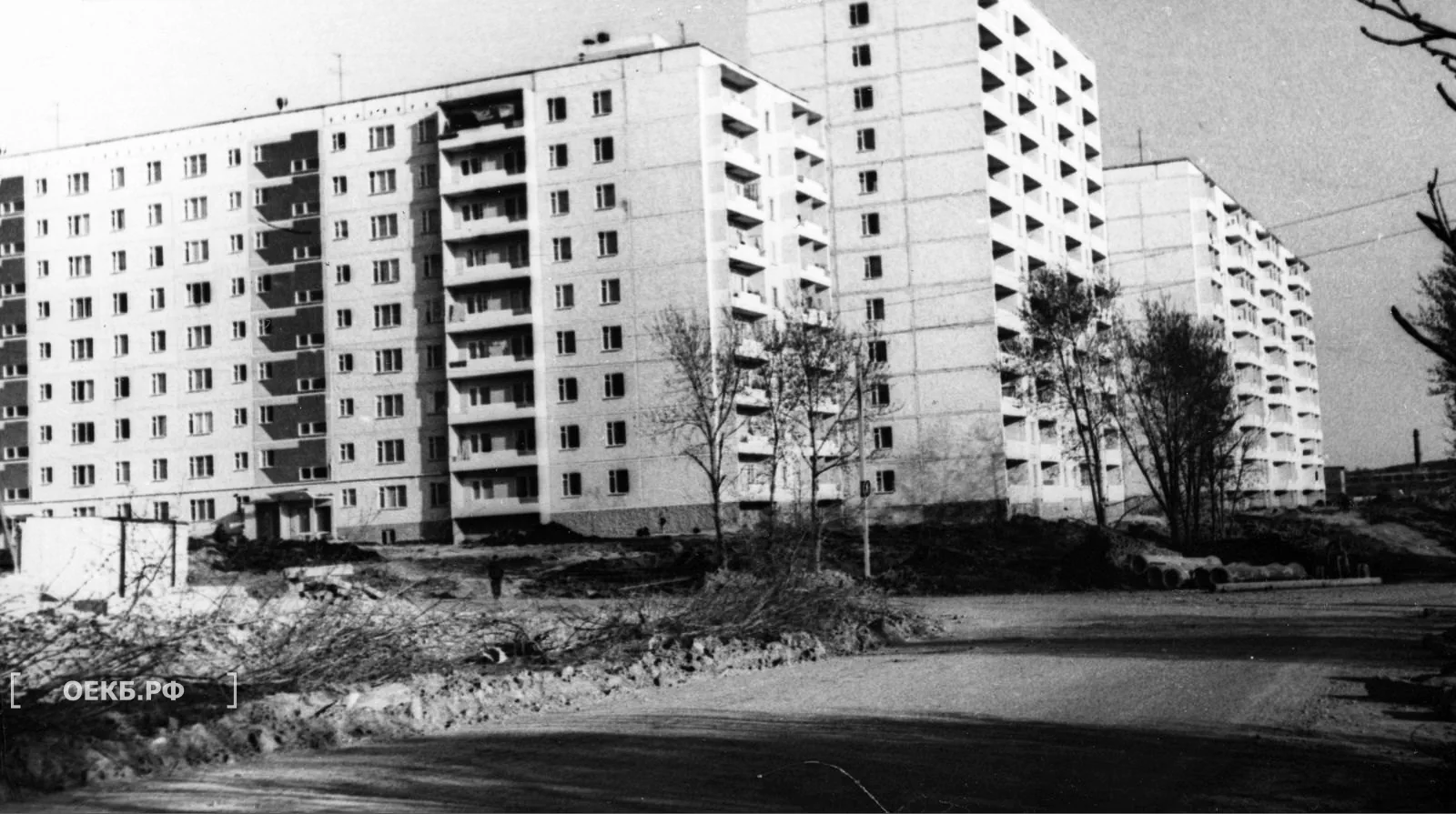 1980 - Ленинский - Свердловск. Перекресток улиц Большакова и Луначарского - ОЕКБ.РФ