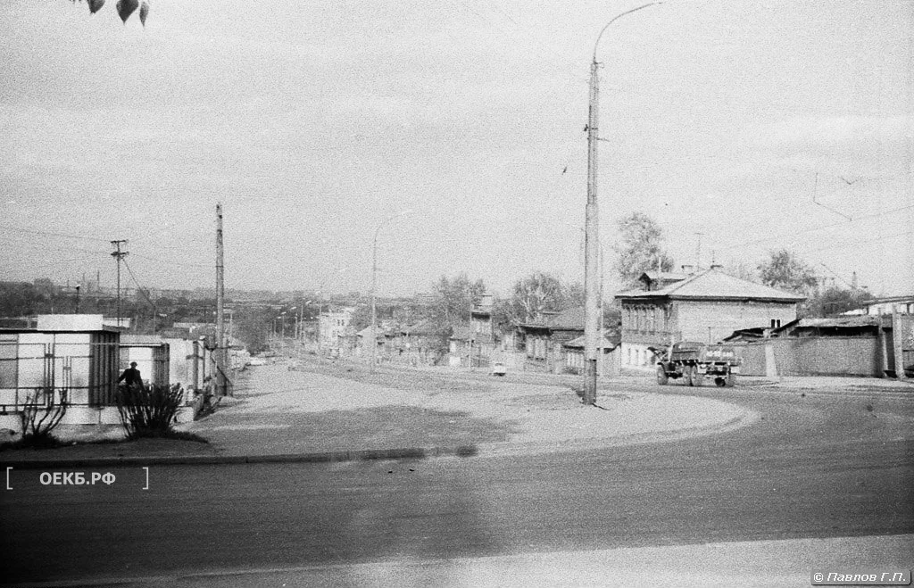 1970 - Ленинский - Свердловск. Перекрёсток улиц Шейнкмана и Радищева - ОЕКБ.РФ
