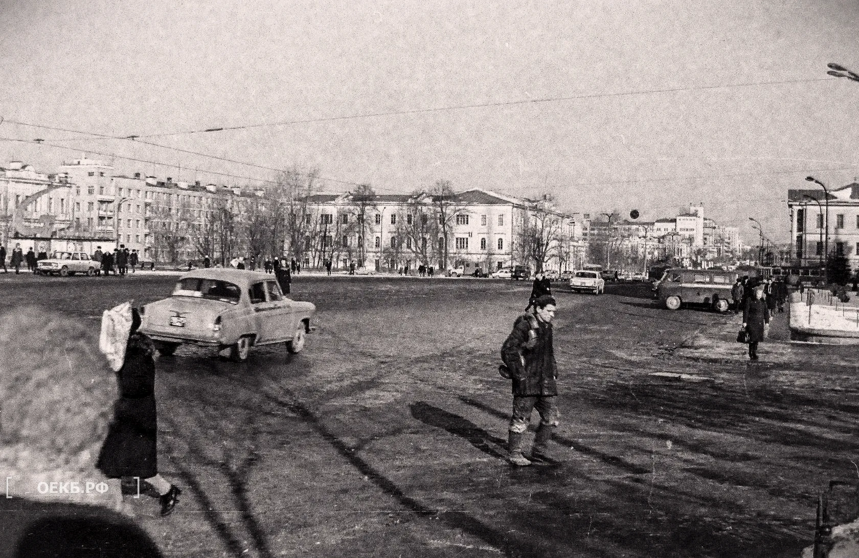 1975 - Площадь 1905 года - Свердловск. Площадь 1905 года - ОЕКБ.РФ