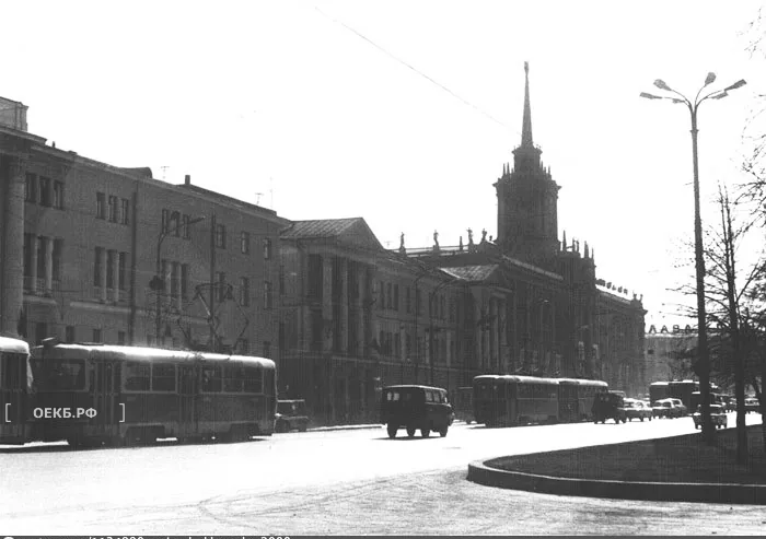 1978 - Площадь 1905 года - Свердловск. Проспект Ленина. Вид на площадь 1905 года - ОЕКБ.РФ