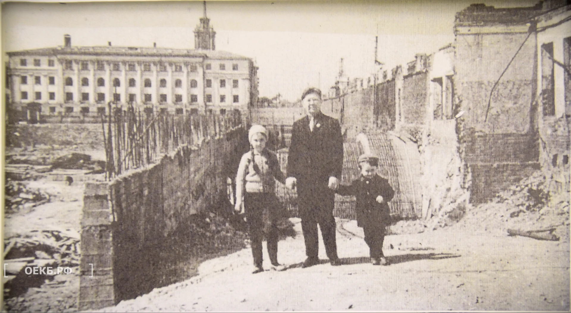 1963 - Октябрьский - Свердловск. Реконструкция плотины и строительство Исторического сквера - ОЕКБ.РФ