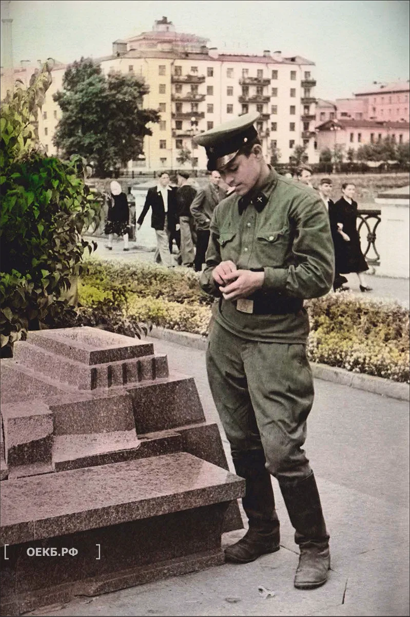 1961 - Октябрьский - Свердловск. Сквер на плотине Городского пруда, у памятника Бажову - ОЕКБ.РФ