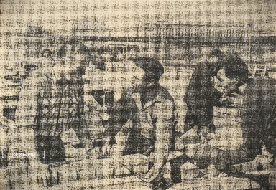 1965 - Октябрьский - Свердловск. Строительство девятиэтажных домов по улице Восточной - ОЕКБ.РФ