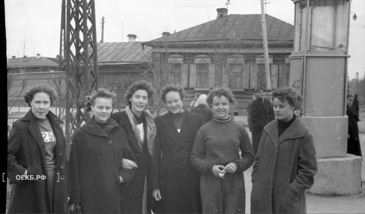 1955 - Владислав Занкович - Свердловск. Улица Белинского - ОЕКБ.РФ