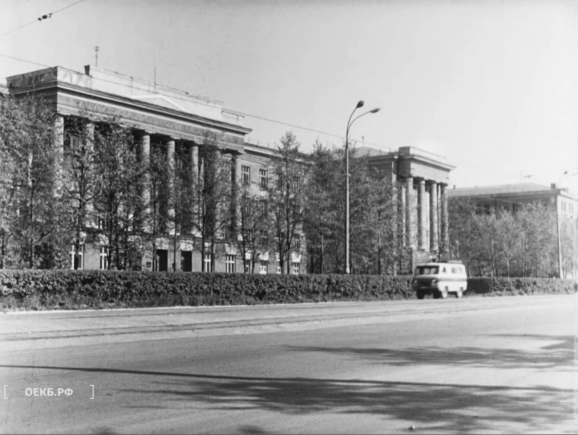 1971 - Октябрьский - Свердловск. Уральский политехнический техникум - ОЕКБ.РФ