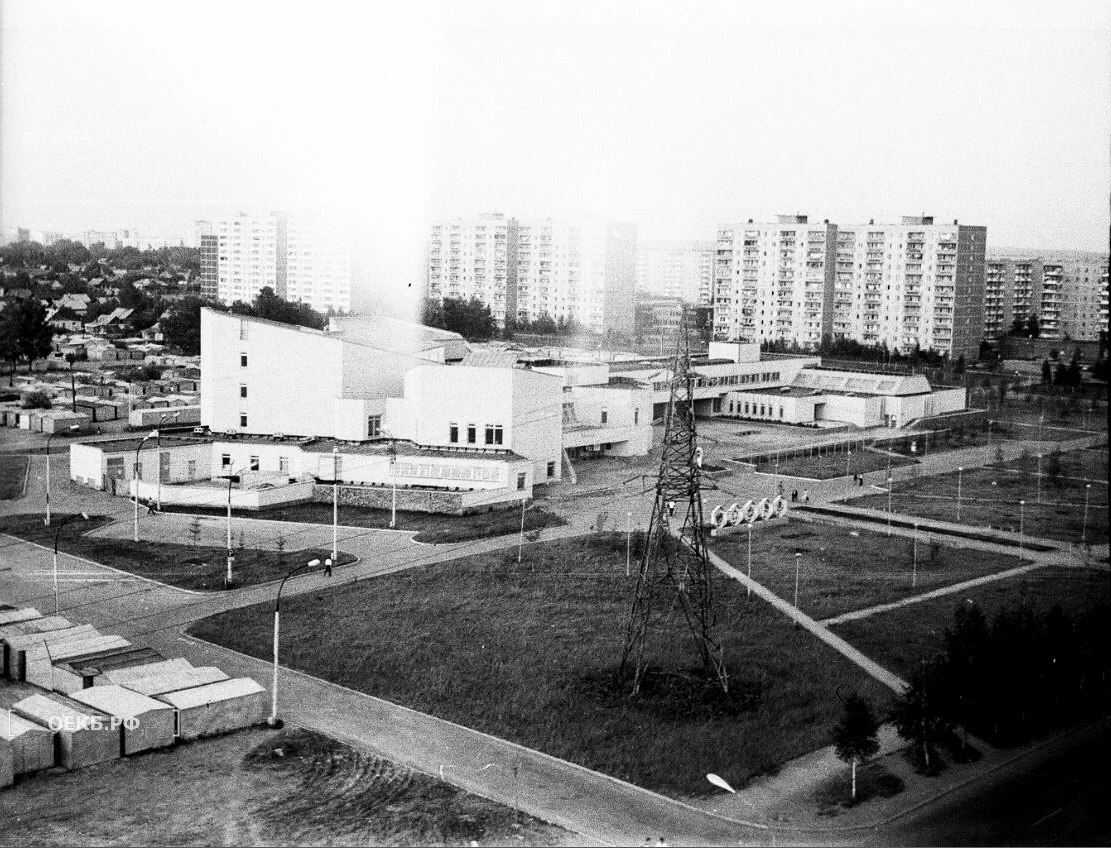 1989 - Ленинский - Свердловск. Виды с крыши Бардина, 31 - ОЕКБ.РФ