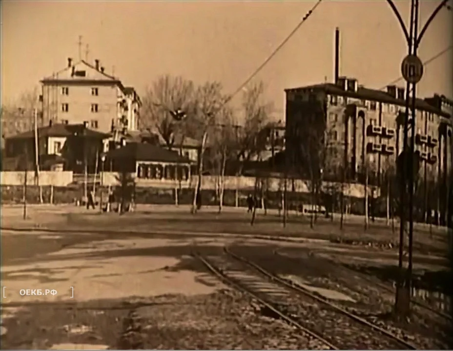 1979 - Октябрьский - Свердловск. Жилой дом по ул.Физкультурников, 30 - ОЕКБ.РФ