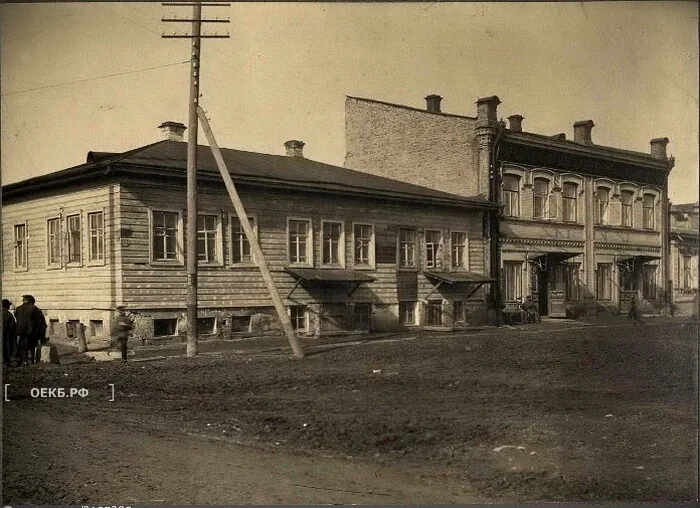 1905 - Ленинский - Улица Уктусская (8 Марта) - ОЕКБ.РФ