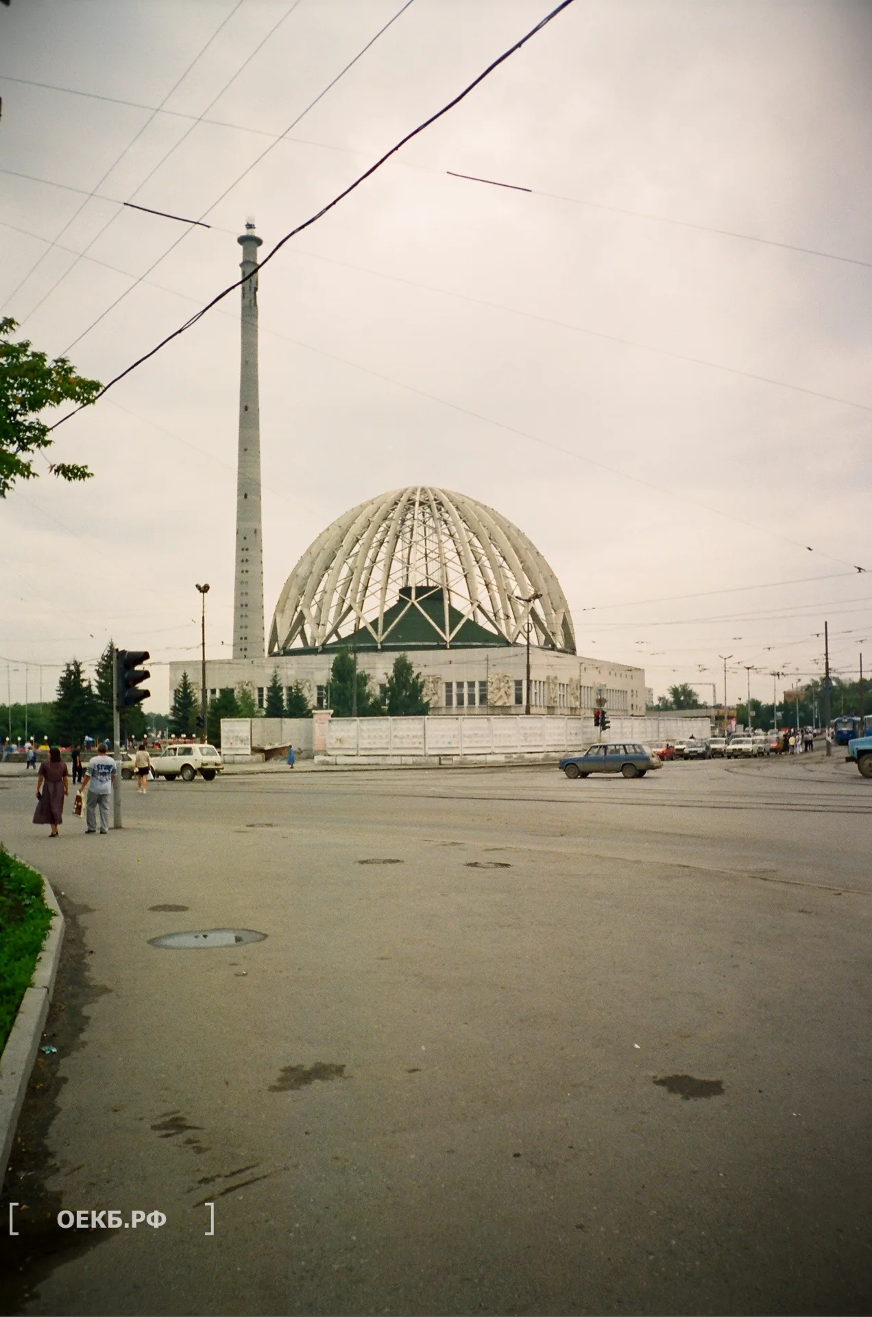 1998 - Владислав Занкович - Вид на цирк и телебашню - ОЕКБ.РФ