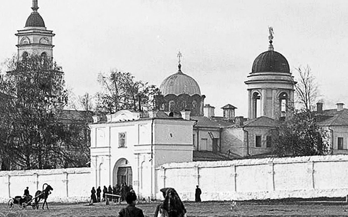 1905 - Ленинский - Ворота монастыря, Успенская церковь, церковь Всех святых и Домовая церковь - ОЕКБ.РФ
